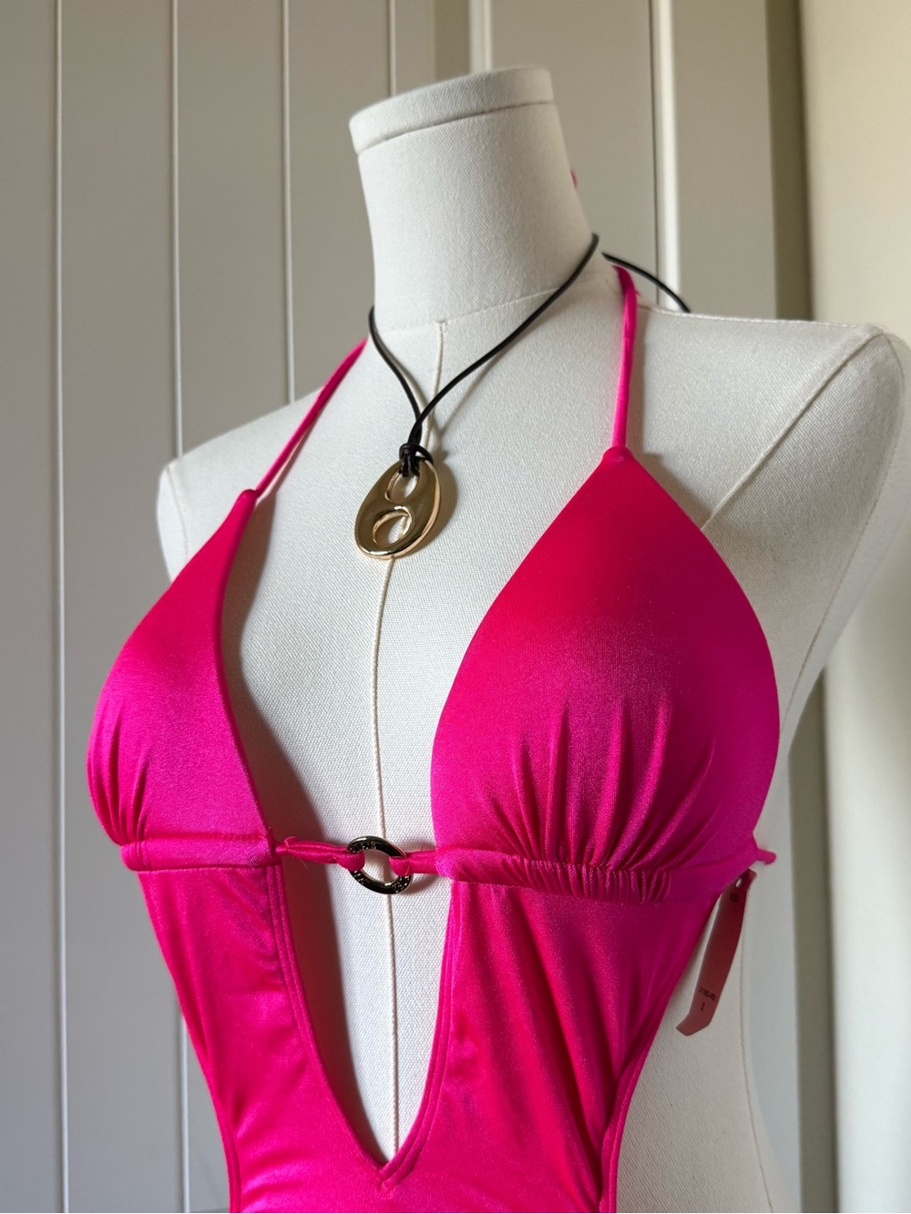 Victoria’s Secret - Women’s Hot Pink Plunge One-Piece Swimsuit - Picture 2 of 5